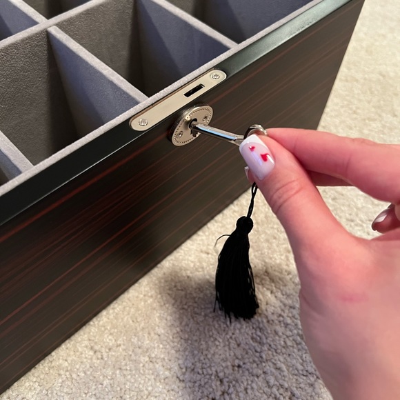 Brand new belt case - Picture 6 of 7